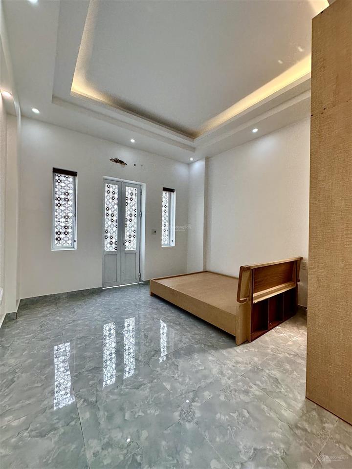 Bán gấp căn nhà tuyến 2 ngô gia tự oto đỗ cửa ngày đêm 46,8m 3 tầng