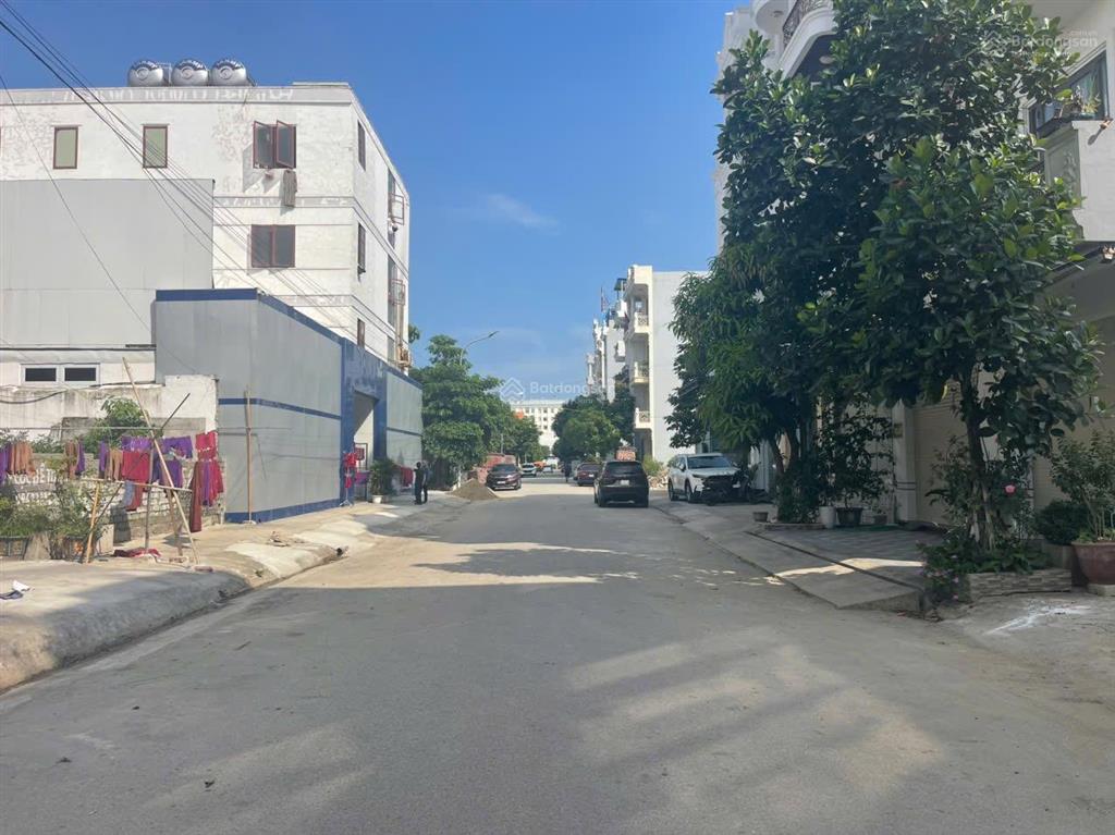 Cần chuyển nhượng gấp 2 lô đất cạnh nhau lô 15 tuyến 2 lê hồng phong 120m ngang 8m cực đẹp k lỗi gì