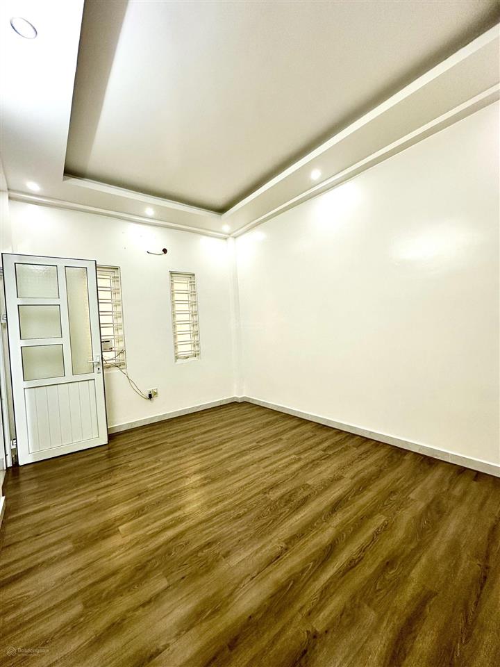 Bán nhà lô góc trung hành 50m có 5 phòng ngủ cho thuê hay ở đều đẹp, ô tô đỗ cửa ngày đêm