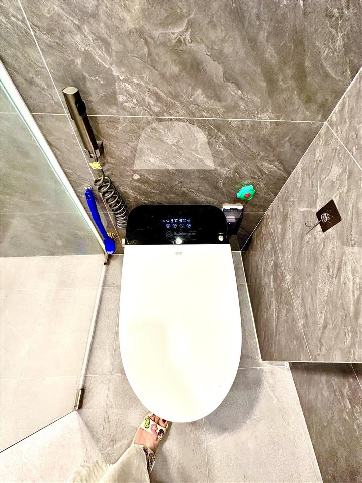 Bán nhà lô góc trung hành 50m có 5 phòng ngủ cho thuê hay ở đều đẹp, ô tô đỗ cửa ngày đêm