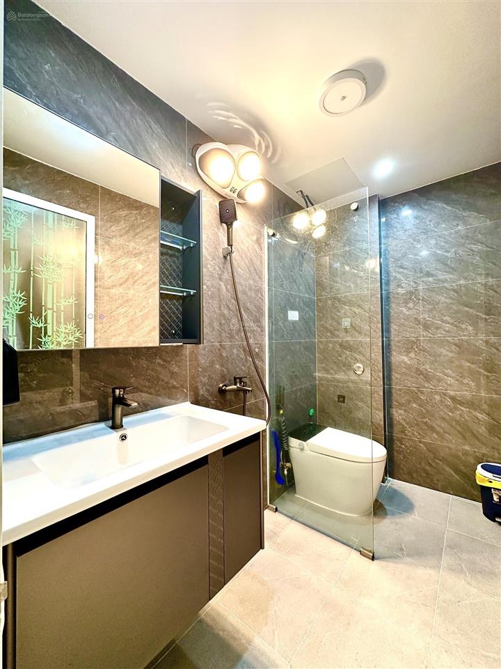 Bán nhà lô góc trung hành 50m có 5 phòng ngủ cho thuê hay ở đều đẹp, ô tô đỗ cửa ngày đêm