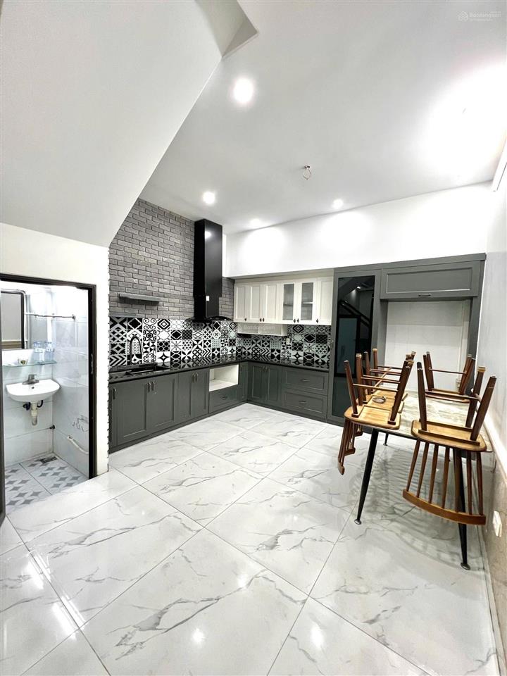 Bán nhà 4 tầng phố phương lưu ô tô đỗ cửa ngày đêm 42m mới đẹp để lại full đồ