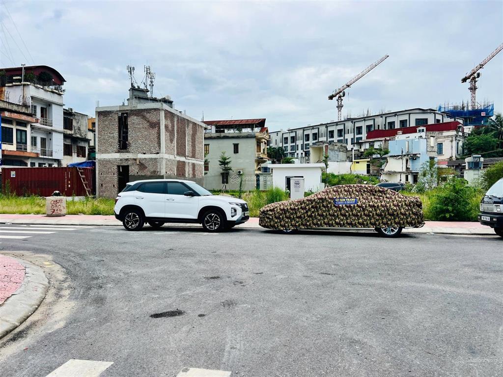 Cần tiền bán gấp lô đất đấu giá 47 lê lai  ngô quyền  hải phòng diện tích 49,5m dài 5m hướng tây