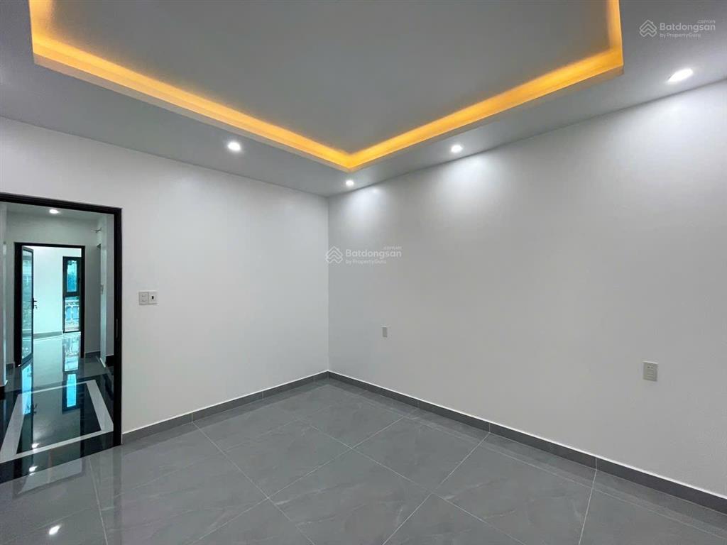 Giá cần gấp bán nhà 4 tầng xây mới tuyến 2 ngô gia tự 68m hướng nam