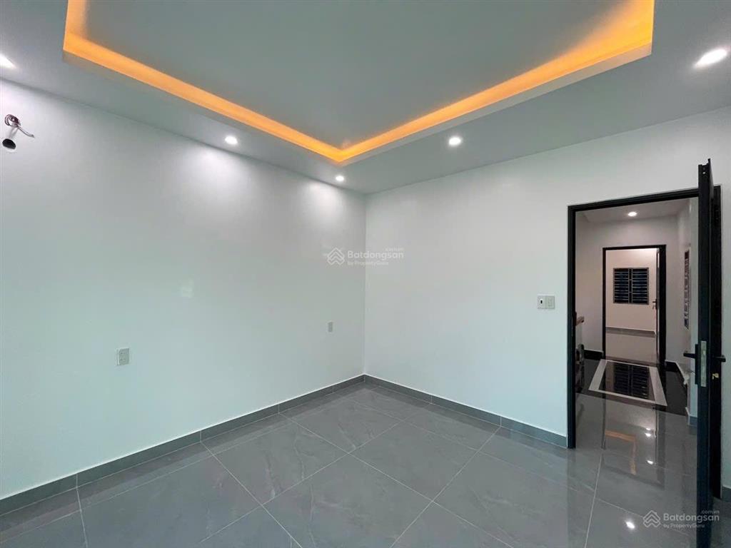 Giá cần gấp bán nhà 4 tầng xây mới tuyến 2 ngô gia tự 68m hướng nam