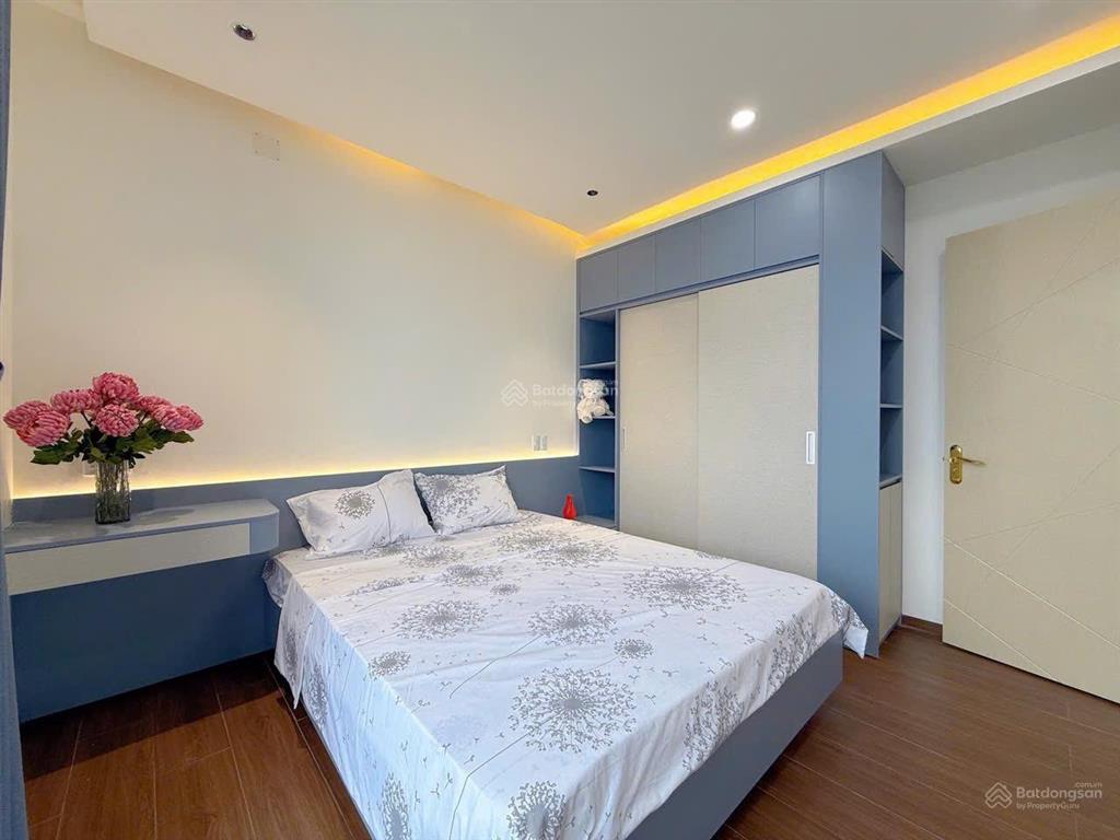 Siêu phẩm trong tầm giá, gần biển 1 trệt 2 lầu 3 pn 1 phòng thờ, nhà rất mới, để lại full nội thất