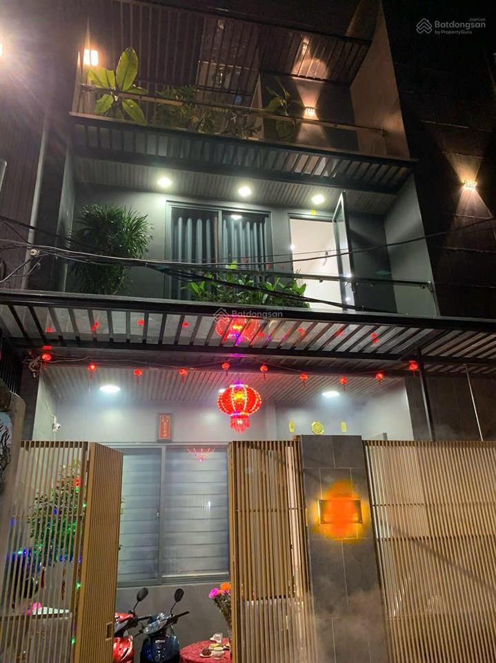 Siêu phẩm trong tầm giá, gần biển 1 trệt 2 lầu 3 pn 1 phòng thờ, nhà rất mới, để lại full nội thất