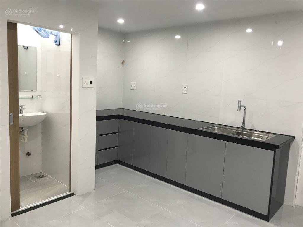 Chính chủ cho thuê nhà riêng mặt đường nguyễn đức cảnh, p.hải châu, đà nẵng , giá 10triệu/tháng .