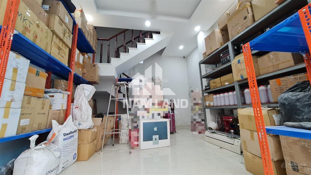 Cho thuê nhà ngang 10m sân vườn gara 2 lầu 4 phòng ngay trung tâm thảo điền để ở, văn phòng online