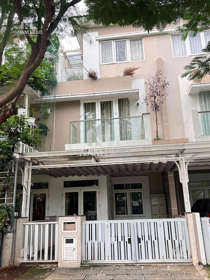 Cho thuê nhà đẹp 3 tầng view công viên ngay đường liên phường khu an ninh yên tĩnh để ở gia đình vp