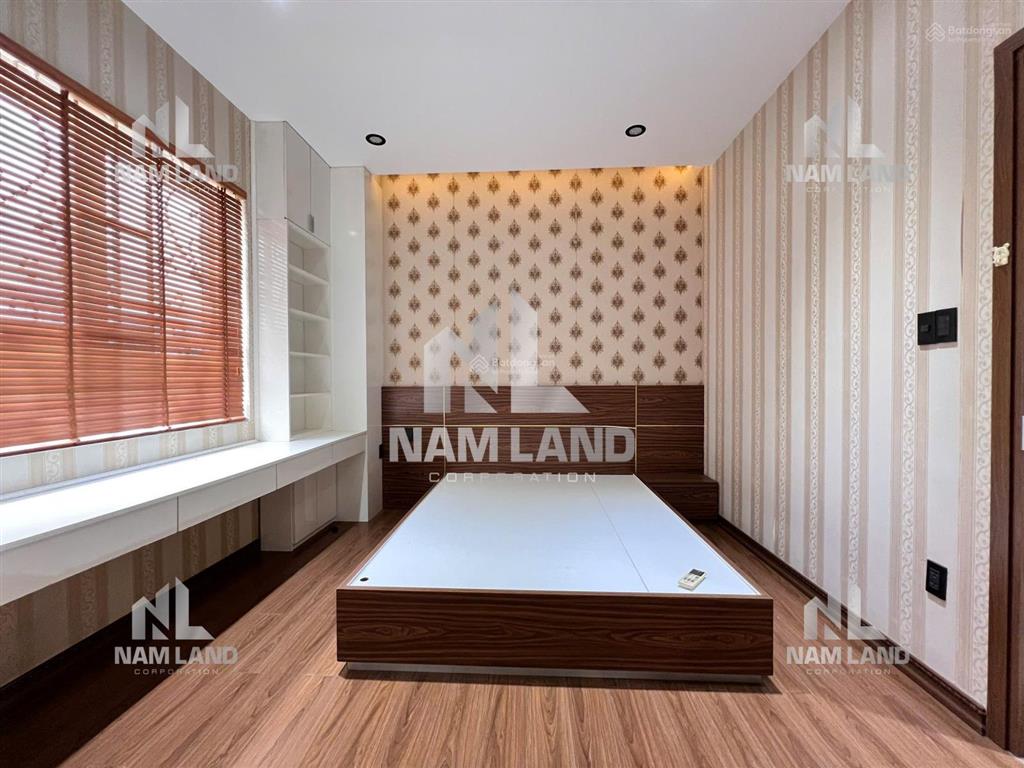 Cho thuê nhà đẹp 3 tầng view công viên ngay đường liên phường khu an ninh yên tĩnh để ở gia đình vp