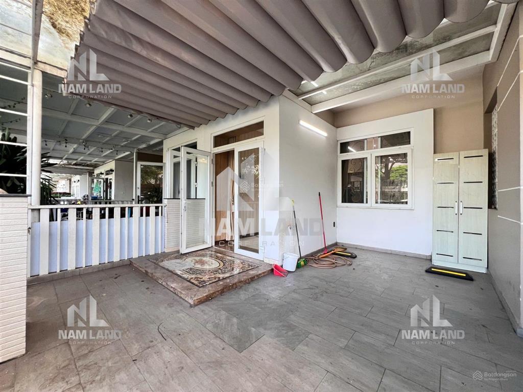 Cho thuê nhà đẹp 3 tầng view công viên ngay đường liên phường khu an ninh yên tĩnh để ở gia đình vp