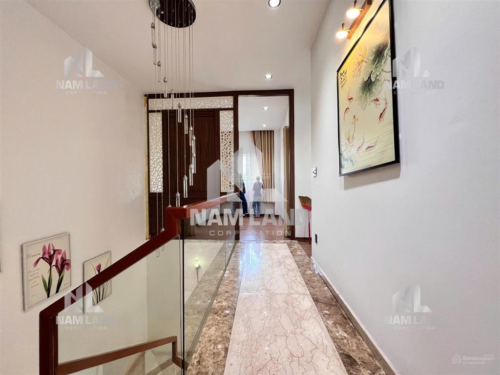 Cho thuê nhà đẹp 3 tầng view công viên ngay đường liên phường khu an ninh yên tĩnh để ở gia đình vp