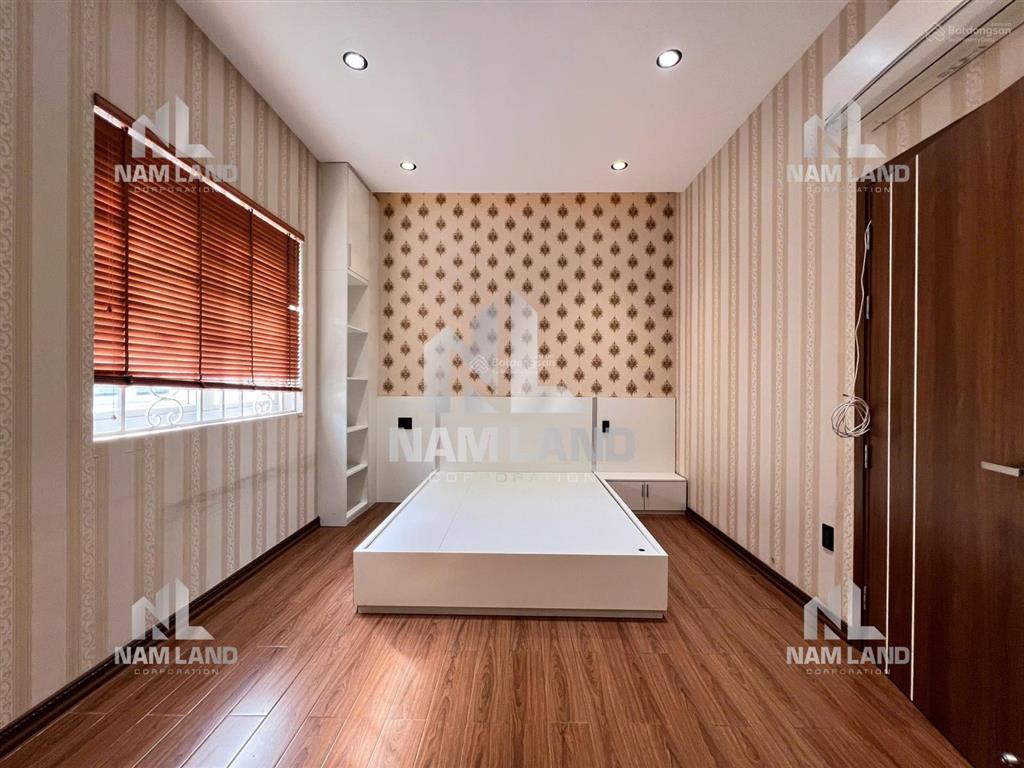 Cho thuê nhà đẹp 3 tầng view công viên ngay đường liên phường khu an ninh yên tĩnh để ở gia đình vp