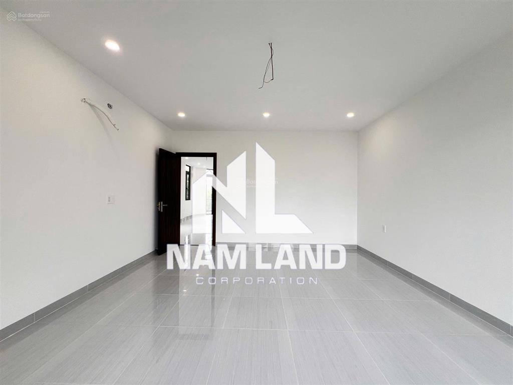 Cho thuê nhà mới 100% căn góc 2 mặt tiền 4 tầng làm văn phòng, ở gia đình gần đường liên phường