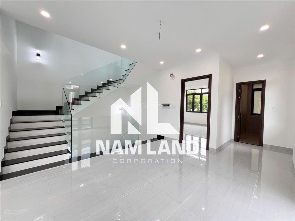 Cho thuê nhà mới 100% căn góc 2 mặt tiền 4 tầng làm văn phòng, ở gia đình gần đường liên phường