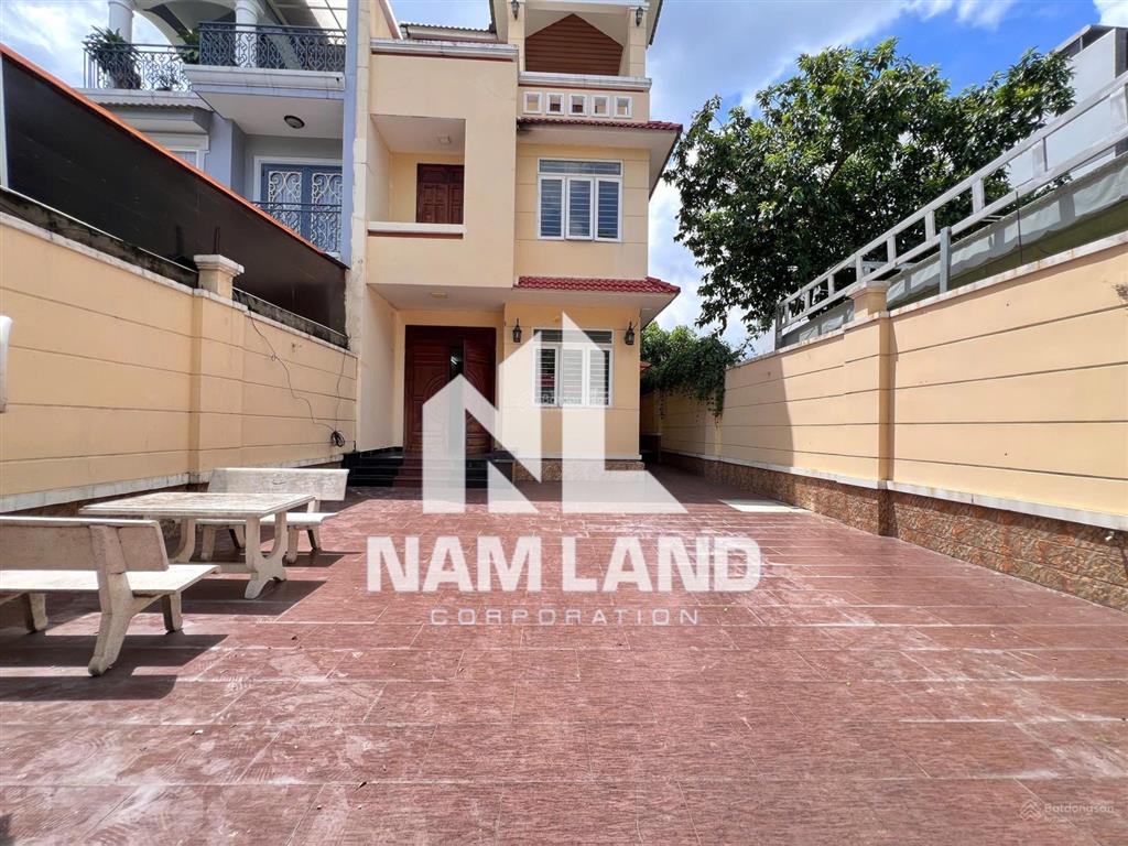 Cho thuê nhà khu dân cư gia hòa 8x28m sân rộng 4 tầng 4 phòng lớn phù hợp để ở gia đình, văn phòng