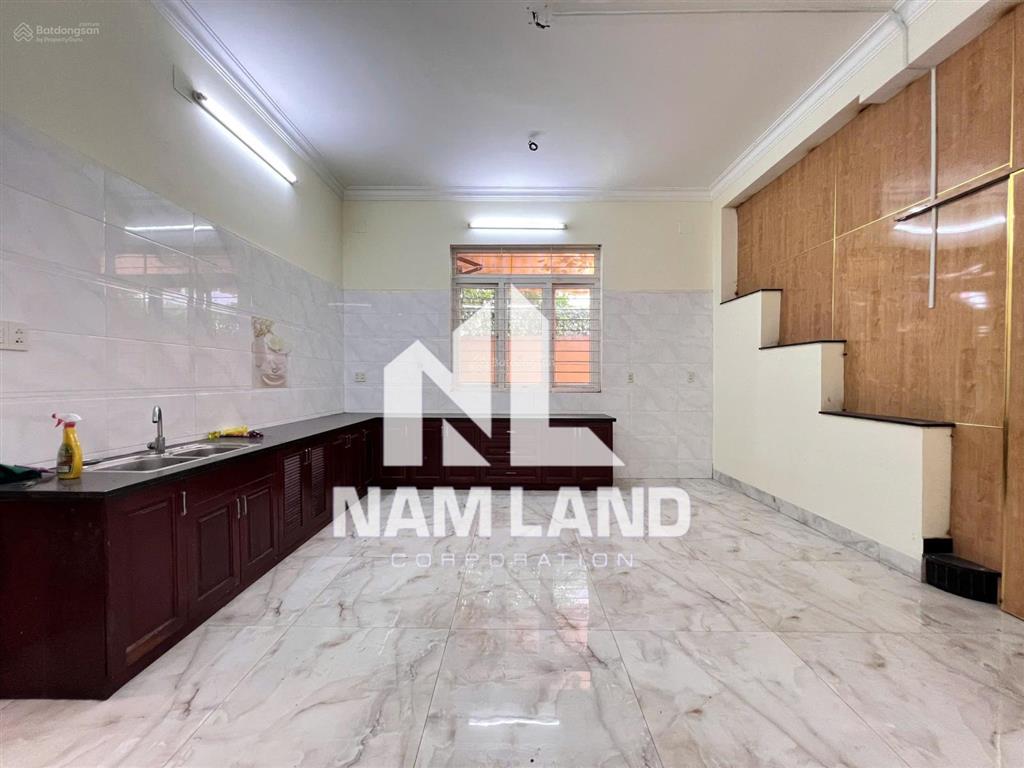 Cho thuê nhà khu dân cư gia hòa 8x28m sân rộng 4 tầng 4 phòng lớn phù hợp để ở gia đình, văn phòng