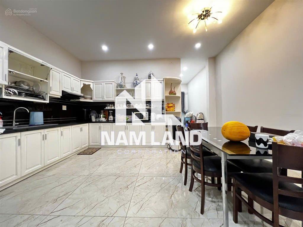 Cho thuê nhà 6 phòng ngủ có nội thất đẹp vừa ởvăn phòng công ty ngay tại nguyễn tuyển quận 2