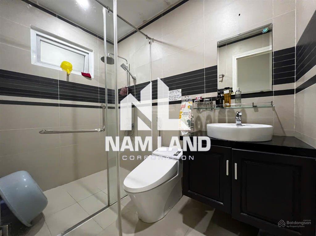 Cho thuê nhà 6 phòng ngủ có nội thất đẹp vừa ởvăn phòng công ty ngay tại nguyễn tuyển quận 2