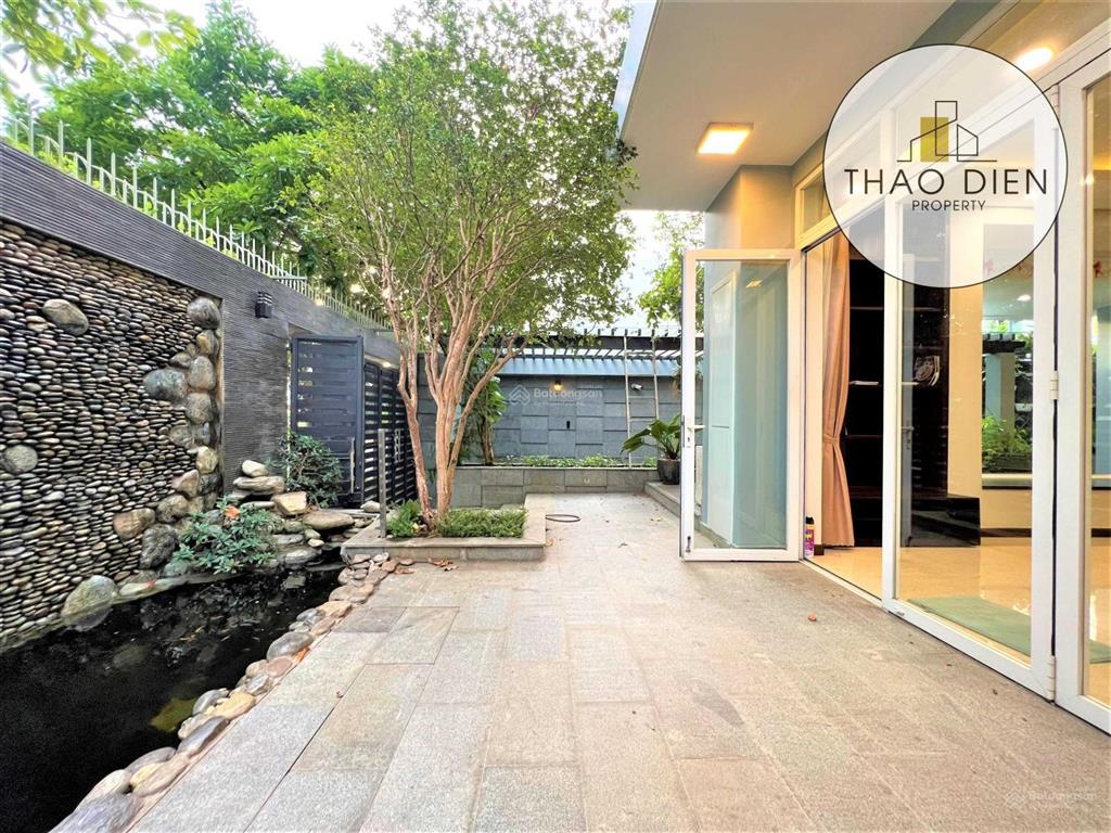 Biệt thự hầm 2 lầu 5 phòng đẹp hiện đại 500m2 gần đảo kim cương, sông sài gòn giá cực rẻ chỉ 65 củ