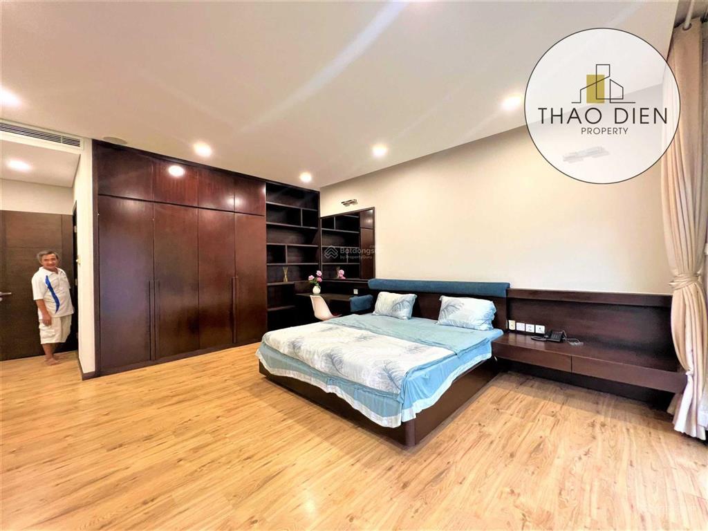 Biệt thự hầm 2 lầu 5 phòng đẹp hiện đại 500m2 gần đảo kim cương, sông sài gòn giá cực rẻ chỉ 65 củ