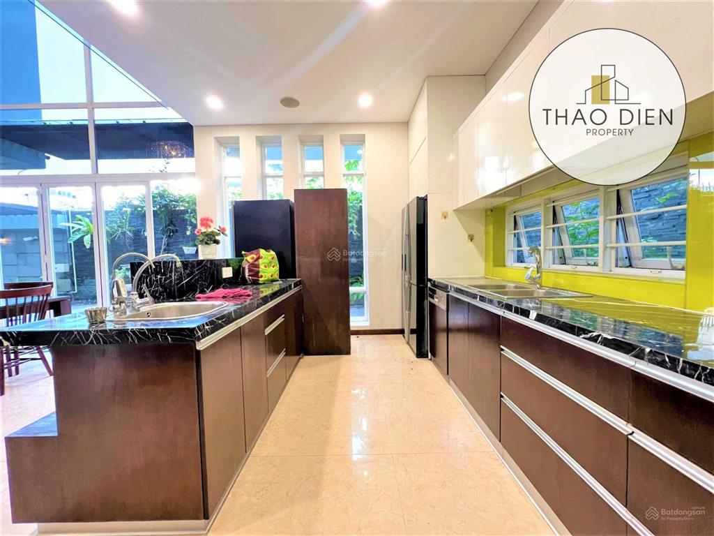 Biệt thự hầm 2 lầu 5 phòng đẹp hiện đại 500m2 gần đảo kim cương, sông sài gòn giá cực rẻ chỉ 65 củ