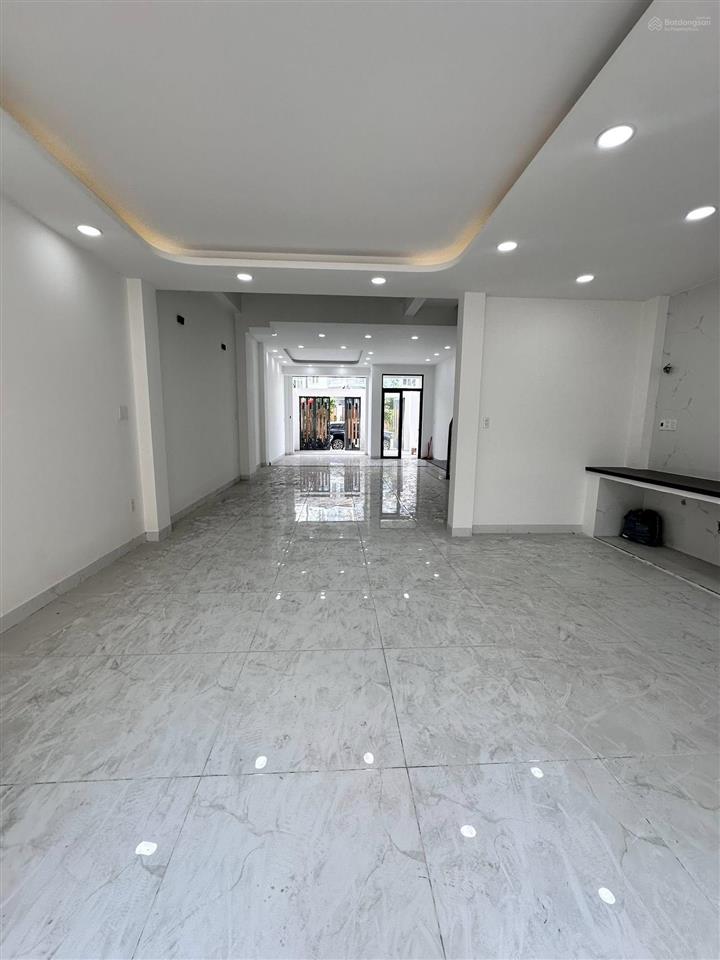 Cho thuê nhà kdc khang anphú hữuquận 9 trệt 3 lầu 4 phòng trống làm văn phòngở gia đình
