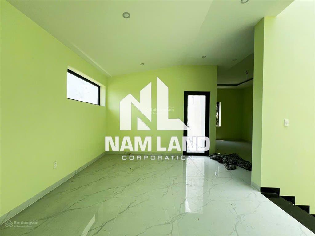 Cho thuê nhà ngang 10m mới xây sân vườn, gara 3 tầng 4 phòng thoáng ngay gần đường liên phường