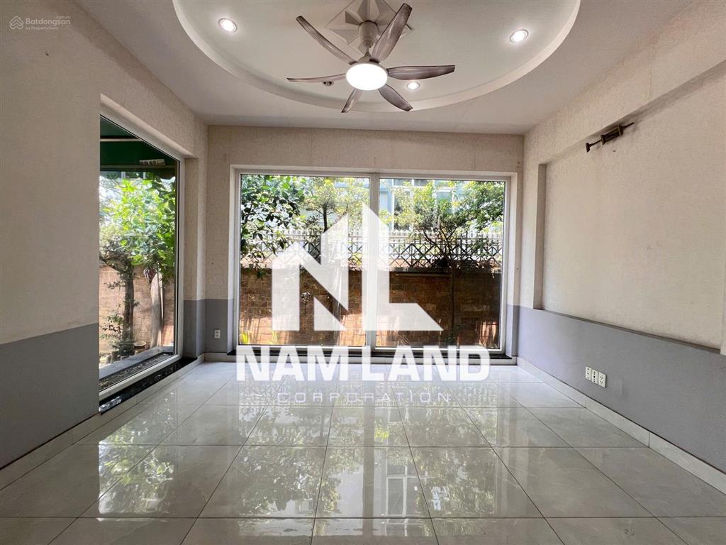 Cho thuê nhà ngang 12m sân vườn 4 tầng 6 phòng để ở, văn phòng công ty tại phú hữu quận 9 chỉ 30tr