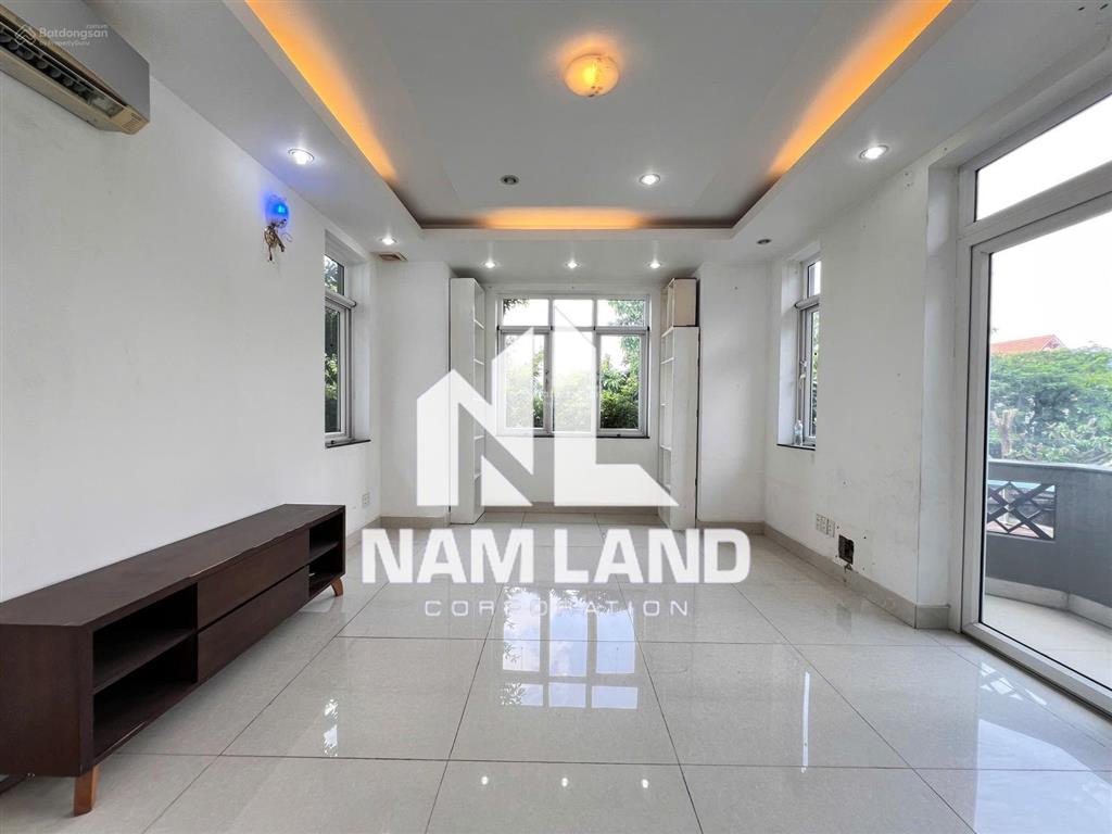 Cho thuê nhà ngang 12m sân vườn 4 tầng 6 phòng để ở, văn phòng công ty tại phú hữu quận 9 chỉ 30tr