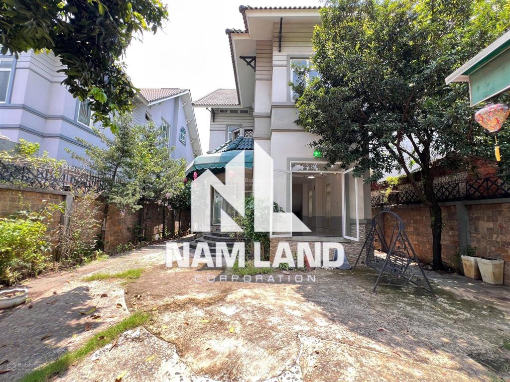 Cho thuê nhà ngang 12m sân vườn 4 tầng 6 phòng để ở, văn phòng công ty tại phú hữu quận 9 chỉ 30tr