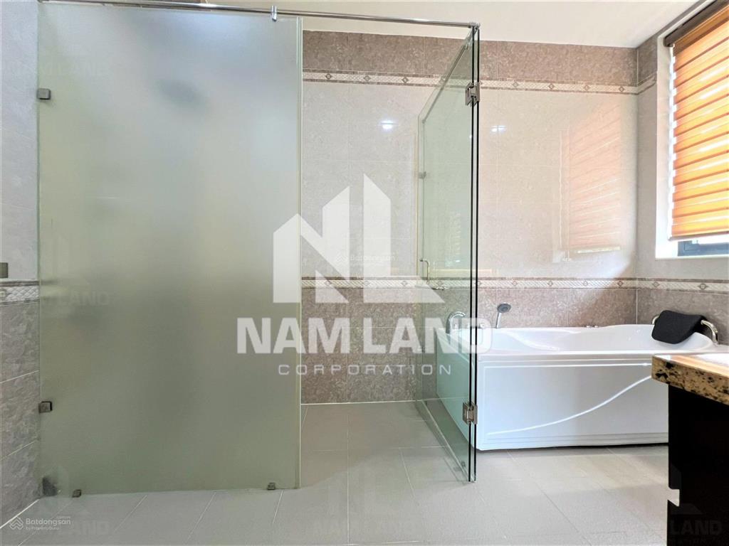 Cho thuê nhà đẹp style hiện đại ở gia đình, văn phòng gần cầu sài gòn có thang máy chỉ 45 tr/th