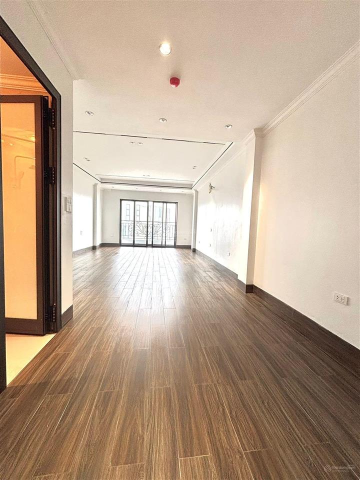 Chính chủ gửi bán nhà quận thanh xuân hà nội. phố khương hạ. nhà mới 8t thang máy