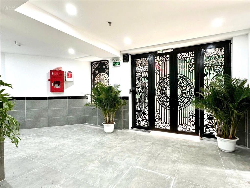 Chính chủ gửi bán tòa ccmn dòng tiền đường định công thượng quận hoàng mai hà nội. nhà lô góc