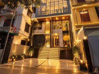 Chính chủ gửi bán nhà mặt phố quận thanh xuân. nhà mới 8t thang máy có hầm. ô tô vào nhà