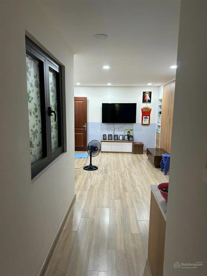 Bán căn hộ bàu cát 2 block thang bộ sổ hồng. dt 47m²2pn.2wc
