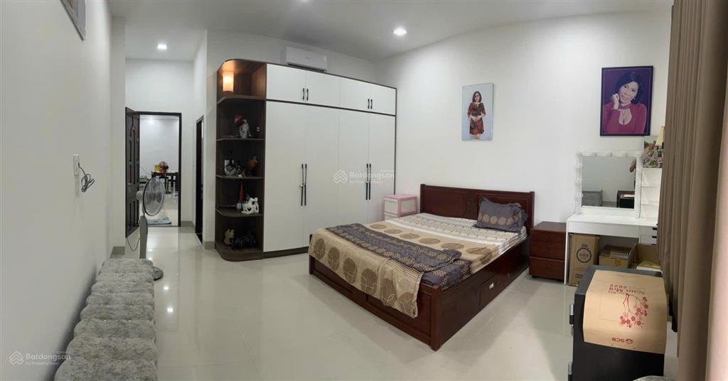 Bán nhà mặt tiền 2/4 vĩnh phước nha trang 5 tầng thang máy 148,8m2 odt gần biển giá 16,9 tỷ