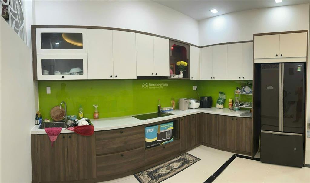 Bán nhà mặt tiền 2/4 vĩnh phước nha trang 5 tầng thang máy 148,8m2 odt gần biển giá 16,9 tỷ