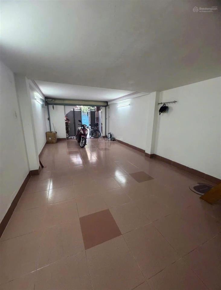 Bán nhà 5 tầng gần hòn chồng 60m², 4pn, đường 5m, sổ hồng, khai thác thuê tốt