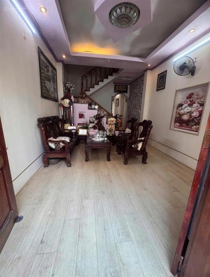 Bán nhà 5 tầng gần hòn chồng 60m², 4pn, đường 5m, sổ hồng, khai thác thuê tốt
