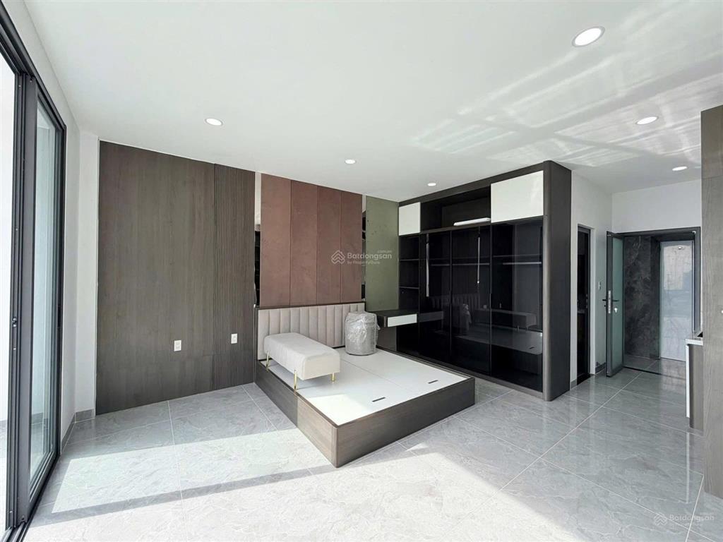 Bán nhà 5 tầng + tum có thang máy nguyễn khắc viện bắc nha trang 5 căn hộ kd đầu tư tốt giá 13,8 tỷ