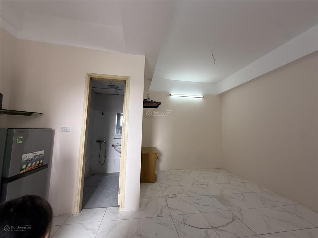 Chính chủ cần cho thuê căn 1 phòng ngủ 5tr/th vào ở luôn,  0383 165 ***