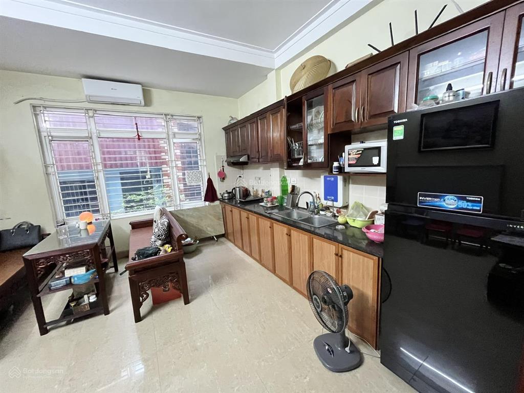 Cho thuê toàn bộ nhà riêng 6 tầng, tại 51 ngõ 40 phố võ thị sáu, phường bạch mai, hà nội