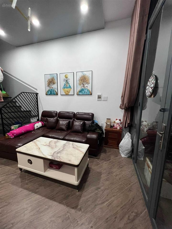 Chính chủ bán nhà phố quận 12 102,9m2 mặt tiền 8m hẻm ô tô sổ hồng