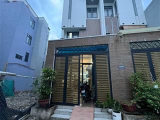 Chính chủ bán nhà phố quận 12 102,9m2 mặt tiền 8m hẻm ô tô sổ hồng
