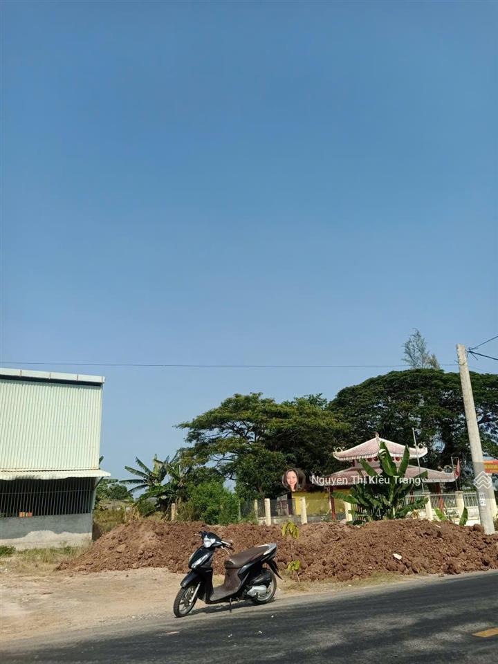 Hàng sốc mặt tiền nhựa tl877b  giá từ 450tr | đón sóng ven biển