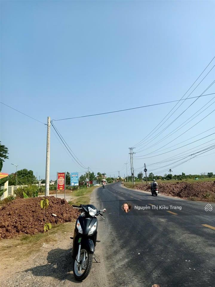 Hàng sốc mặt tiền nhựa tl877b  giá từ 450tr | đón sóng ven biển