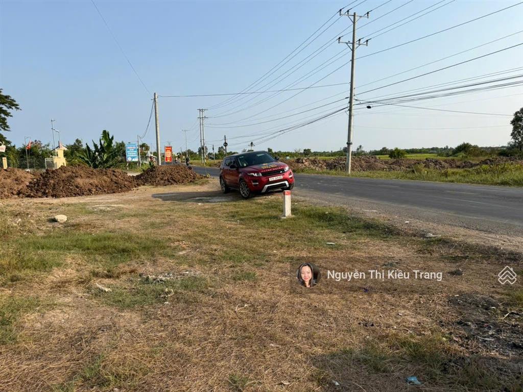 Hàng sốc mặt tiền nhựa tl877b  giá từ 450tr | đón sóng ven biển