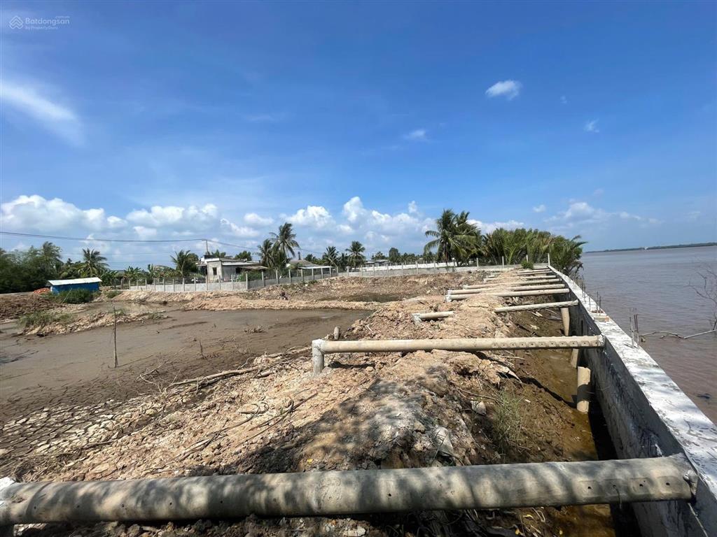 2,563m2 ven sông mekong tiền giang có thổ cư, có kè xây kiên cố giá nào cho nhà đầu tư nhanh?